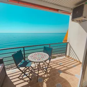 https://santa-clara-blue-horizon-front-line-apartment.es-andalucia.com
