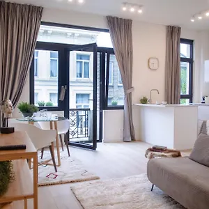 https://apt-duplexjacob2.hotelsghent.com